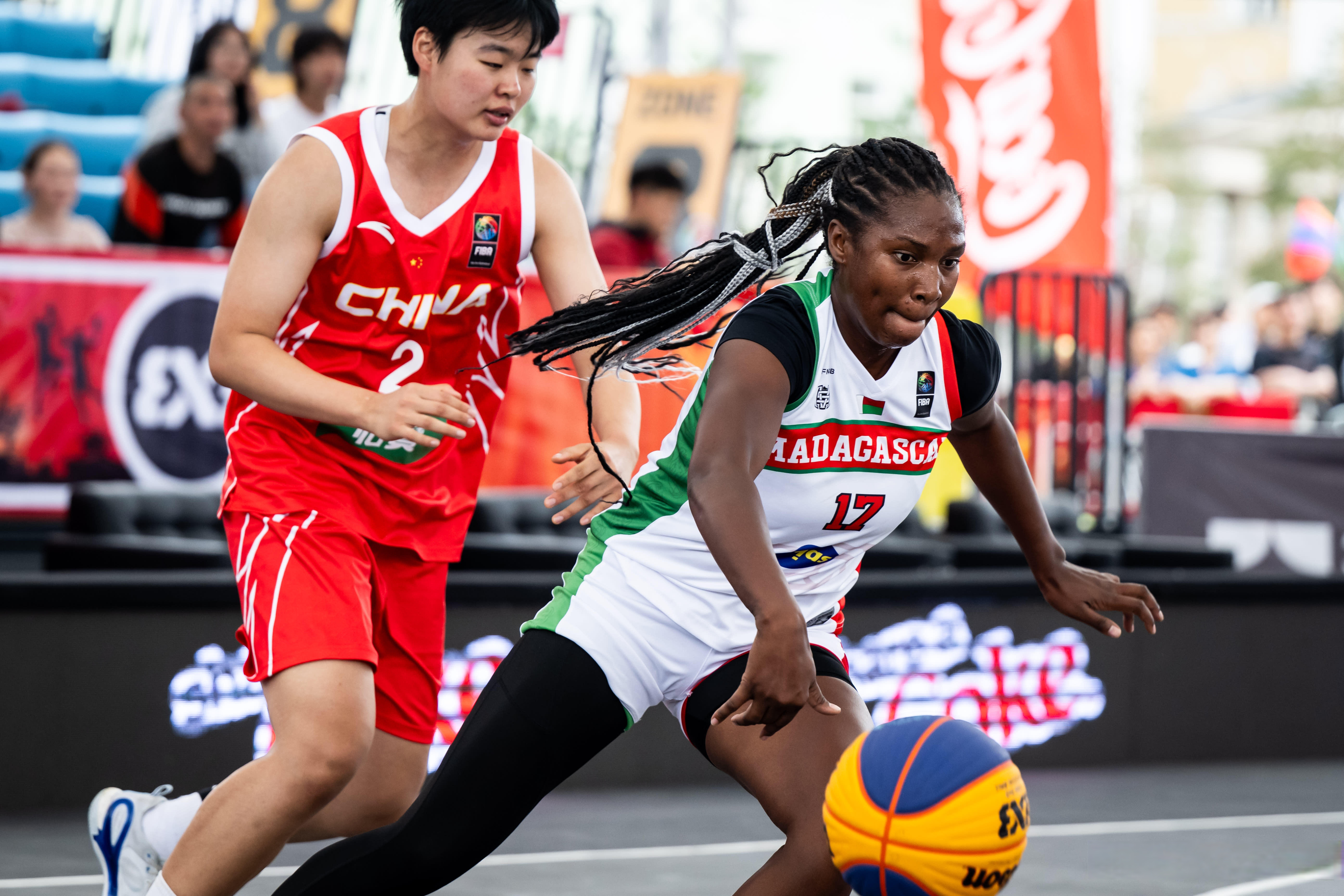 孟菲斯灰熊迎CBA季后赛关键赛；清晨回应争议；话题不断；训练强度明显提升的简单介绍-九博网页版