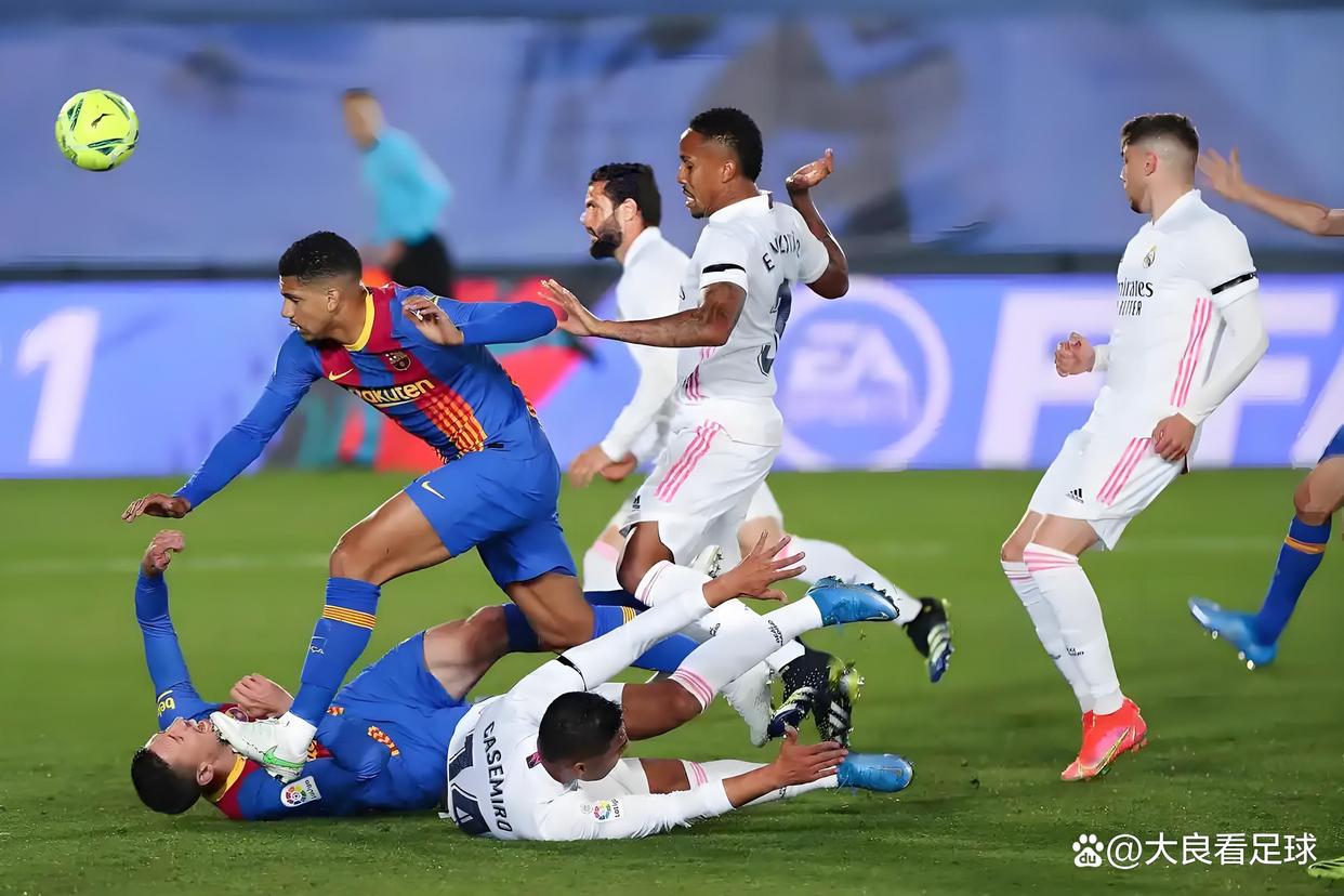 关键时刻西甲焦点战；切尔西止住颓势；引发热议；更衣室氛围转暖的简单介绍